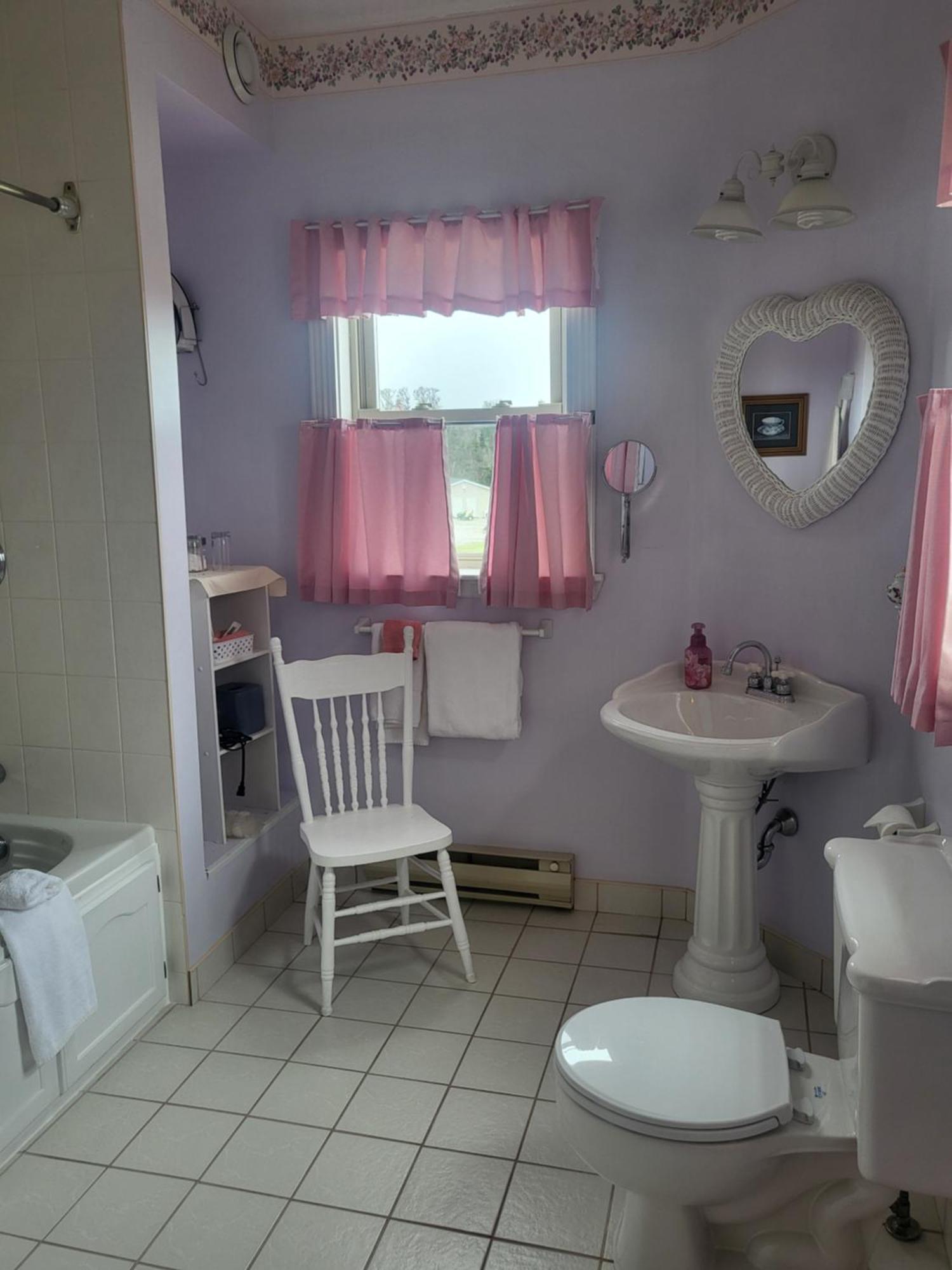 Cranberry Cove Inn Louisbourg Extérieur photo