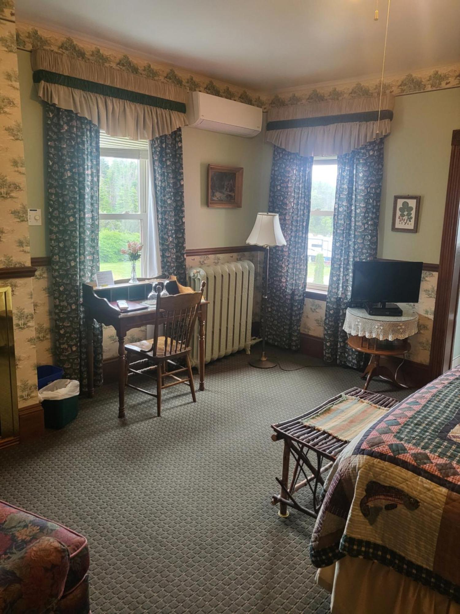 Cranberry Cove Inn Louisbourg Extérieur photo